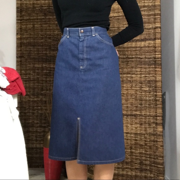 Levi's Dresses & Skirts - Vintage Levi’s denim Skirt, est size 8/10